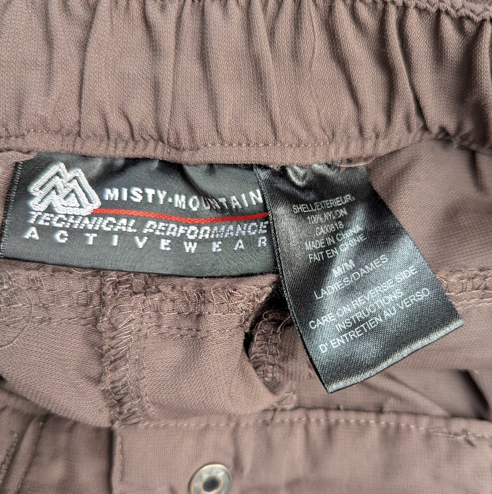 Women’s Convertible Cargo Pants in Taupe - Picture 3 of 5